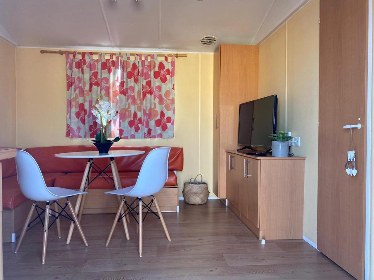 Alojamientos Con Piscina Privada Y Cerca Del Mar, Mire Las Fotos Y Elija El Suyo, Le Esperamos 奇克拉纳－德拉弗龙特拉 外观 照片