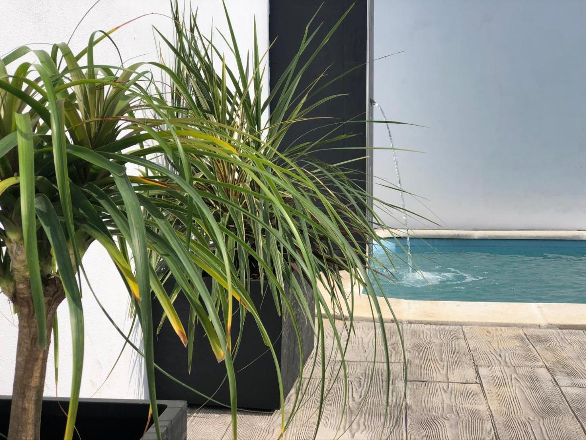Alojamientos Con Piscina Privada Y Cerca Del Mar, Mire Las Fotos Y Elija El Suyo, Le Esperamos 奇克拉纳－德拉弗龙特拉 外观 照片